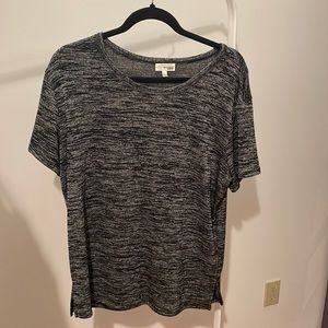 Aritzia Wilfred Free Divina T-Shirt | Black/grey | Size L | Like new